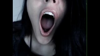 Кончай миңа авызы, әлегә мин брызгаю!