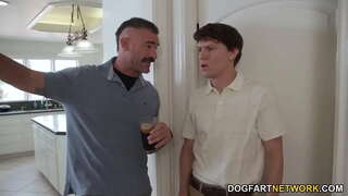 Väike Ebony Chanel Skye Ei Anal Sex With Big Dicks, Valge